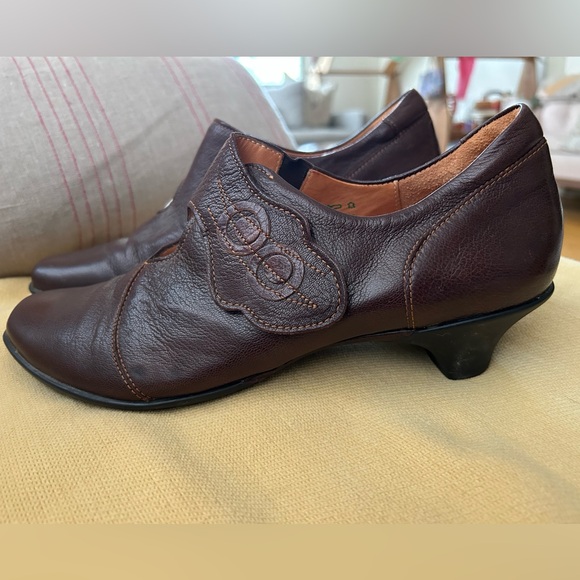 Think! Shoes - Brown Leather Women's Shoes